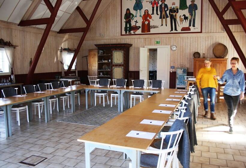 בית מלון כפרי Wallby Säteri