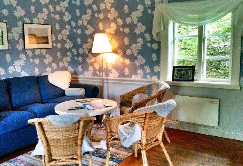 בית מלון כפרי Wallby Säteri