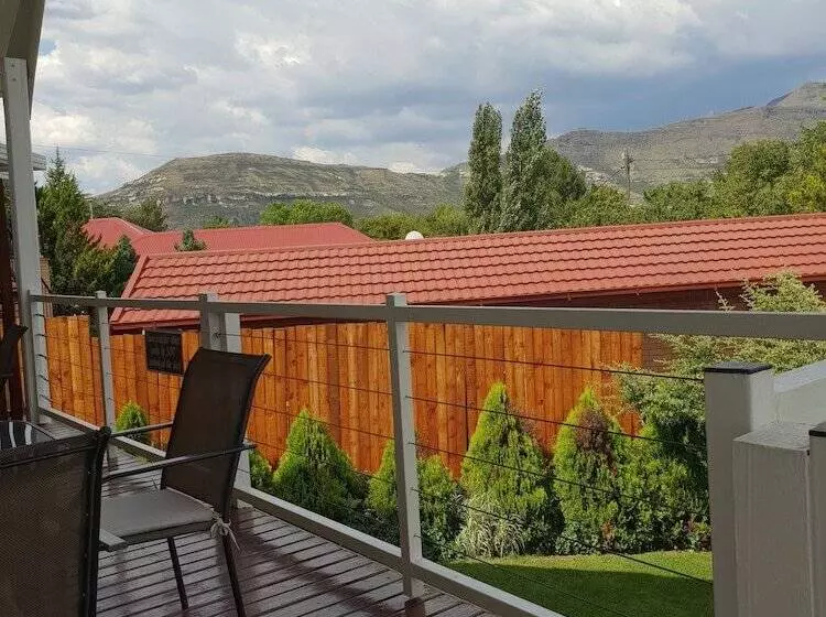 Knock Out View Clarens