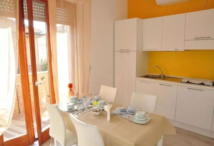 Aamiaismajoitus (B&B) Domus Primavera