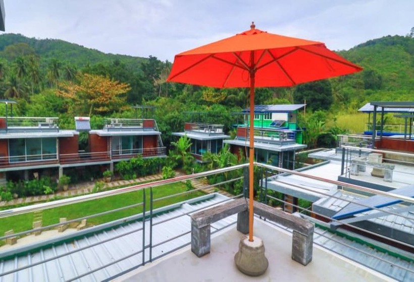 هتل Baan Boom Boxes Eco Friendly Resort