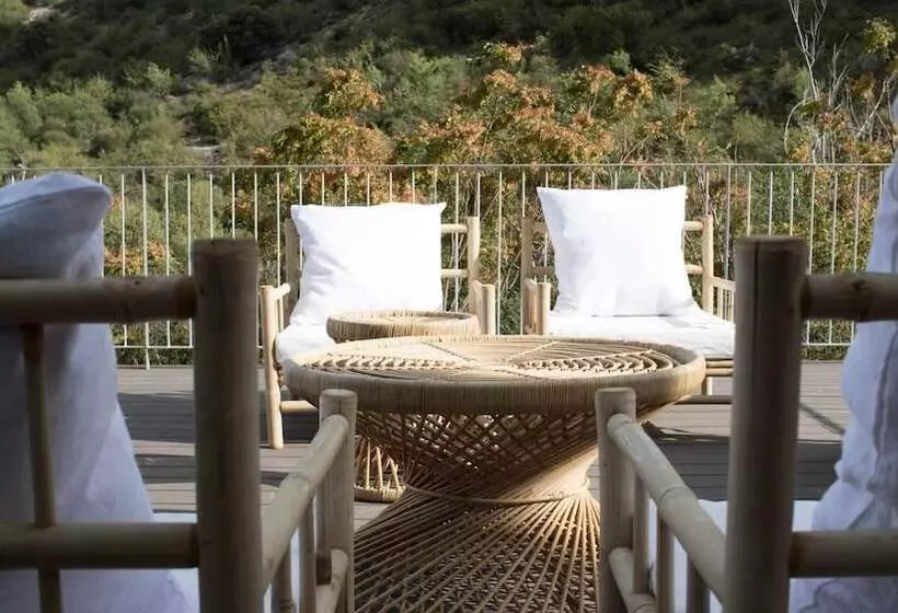 Hotelli Balneario Segura De Baños