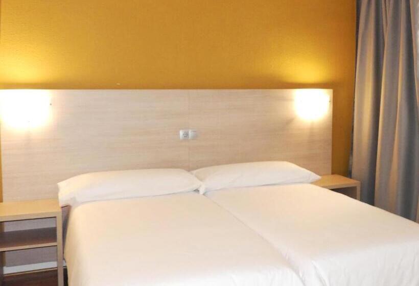 בית מלון כפרי Benidorm City Olympia