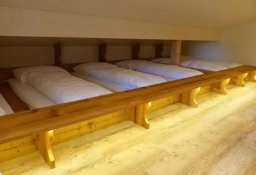 Hotelli Berglodge Restaurant Ristis