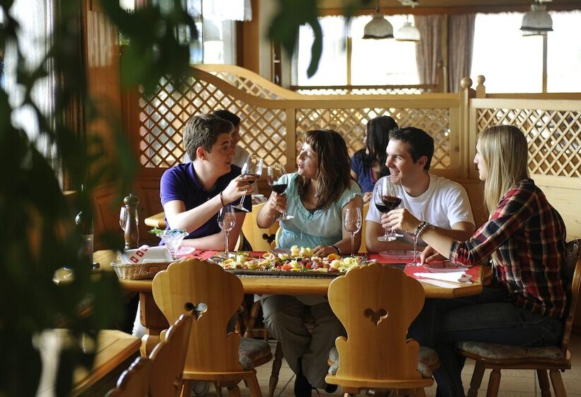 호텔 Berglodge Restaurant Ristis