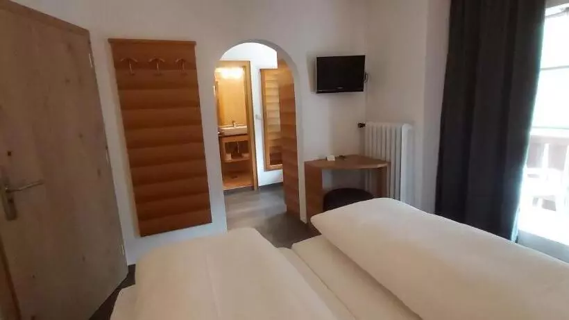 Hotelli Gasthof Edelweiss