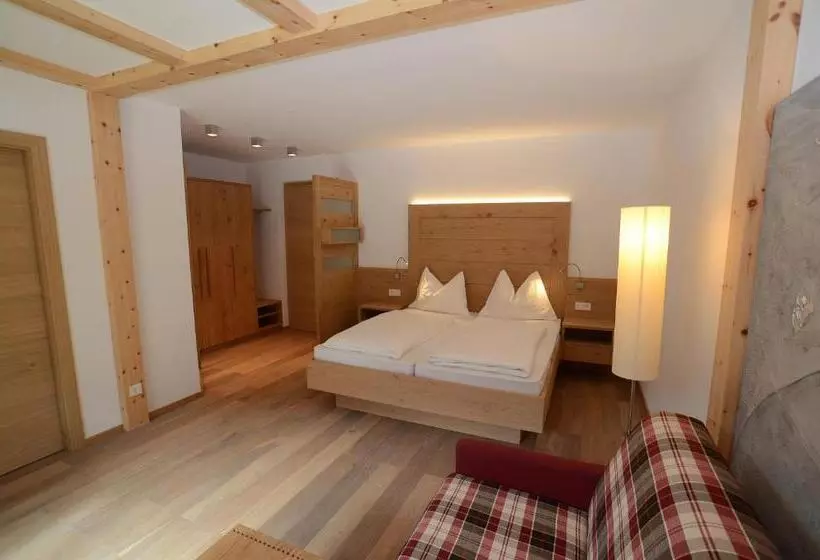 Hotelli Gasthof Edelweiss