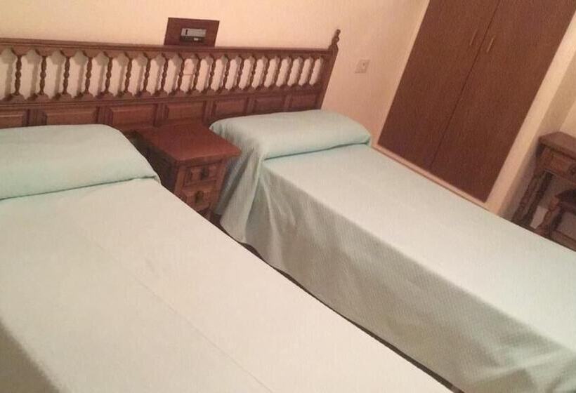 호텔 Hostal O Cristo