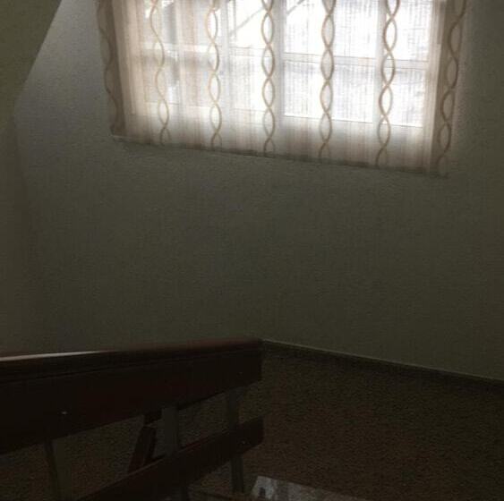 호텔 Hostal O Cristo