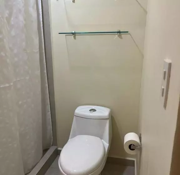 Hotelli Iguana Verde