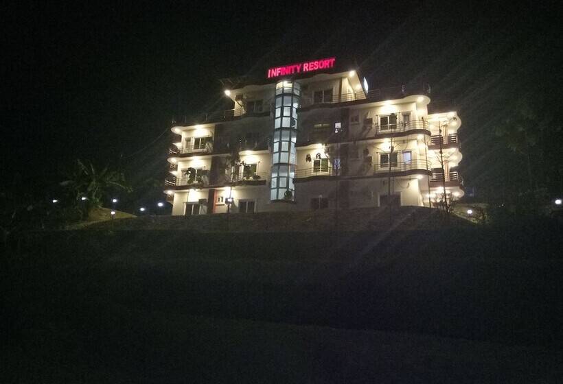 هتل Infinity Resort