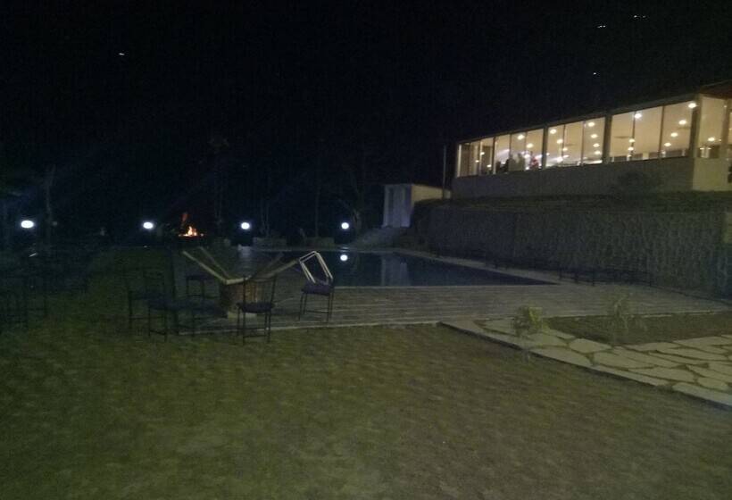 هتل Infinity Resort