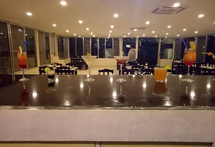 هتل Infinity Resort