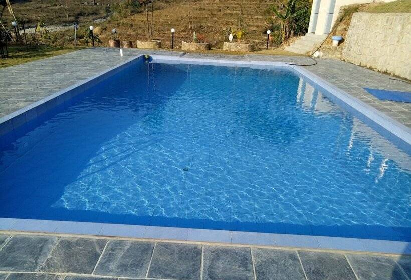 هتل Infinity Resort