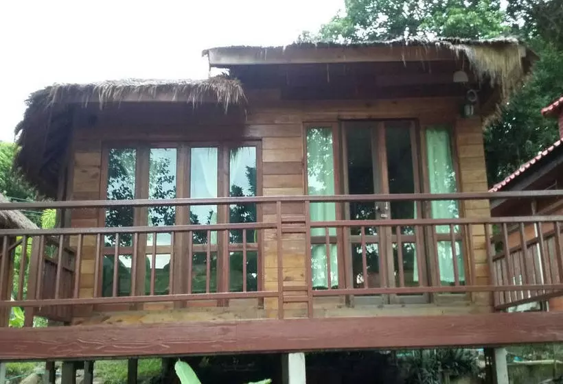 ホテル Raya Resort