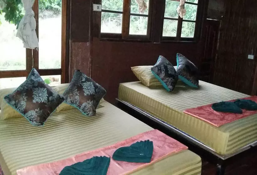 ホテル Raya Resort