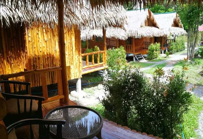 ホテル Raya Resort
