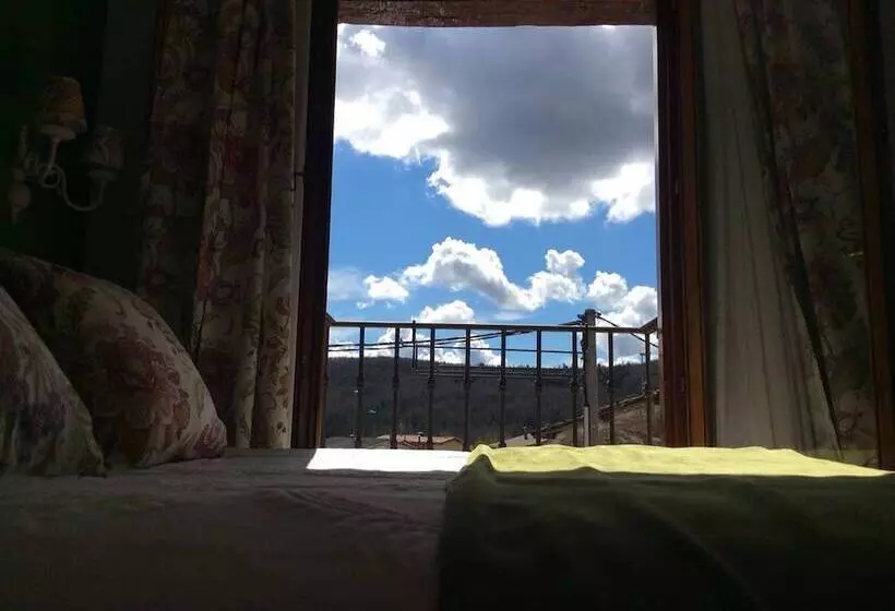 Hotelli Rural Los Roturos