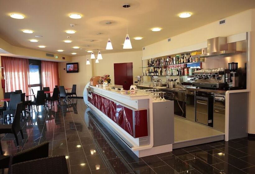 호텔 Torre Del Duca