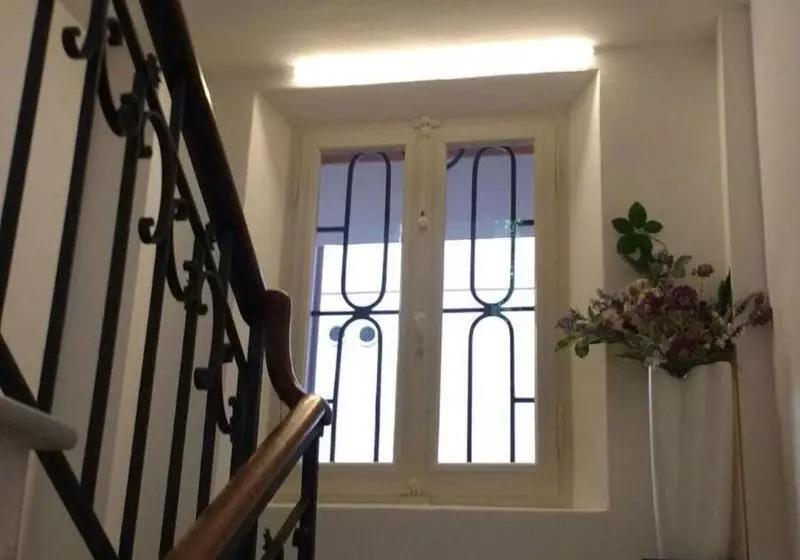 Hotel Vittorio Veneto 25