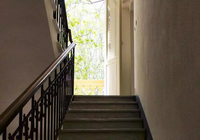 Hotel Vittorio Veneto 25