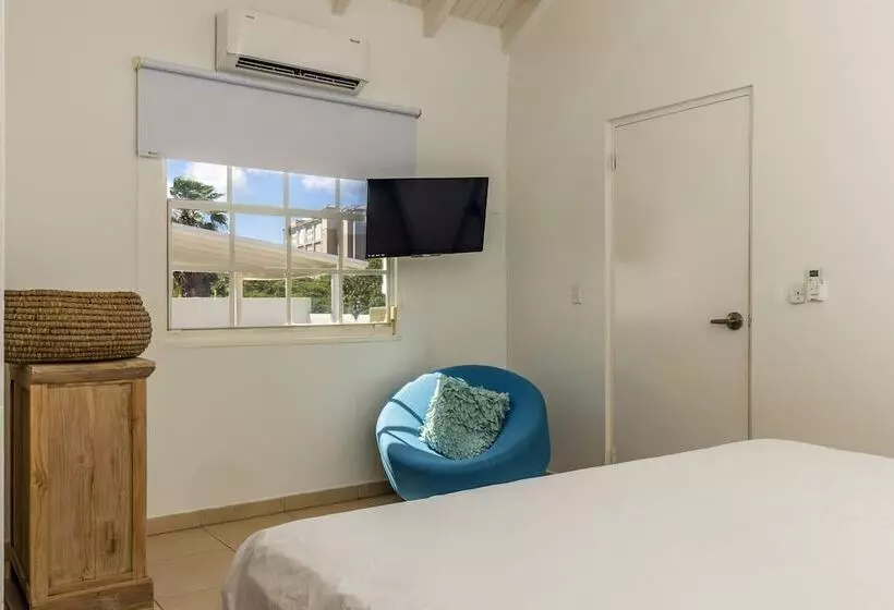 Modern Hotel Aruba
