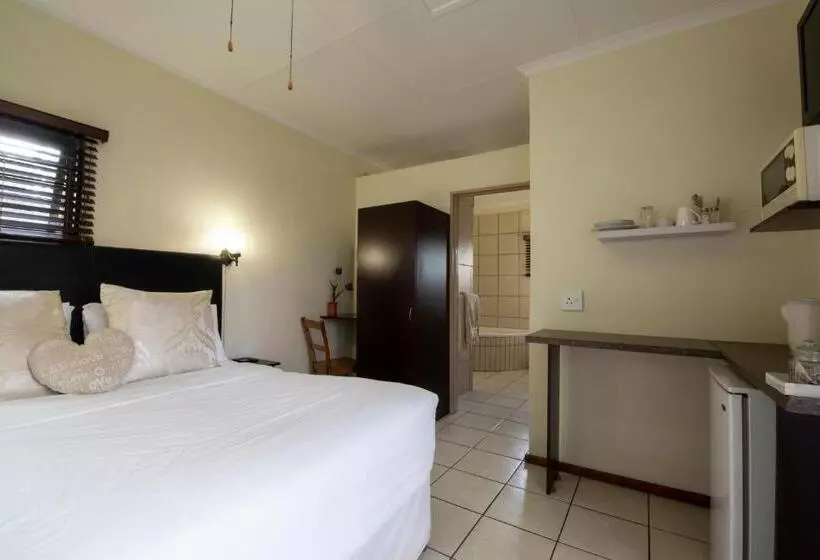 Majatalo Angelica Guest House