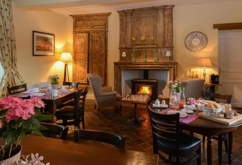 פנסיון Le Manoir De Herouville