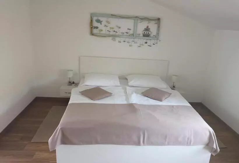 ベッドアンドブレックファースト Rooms Vukušić