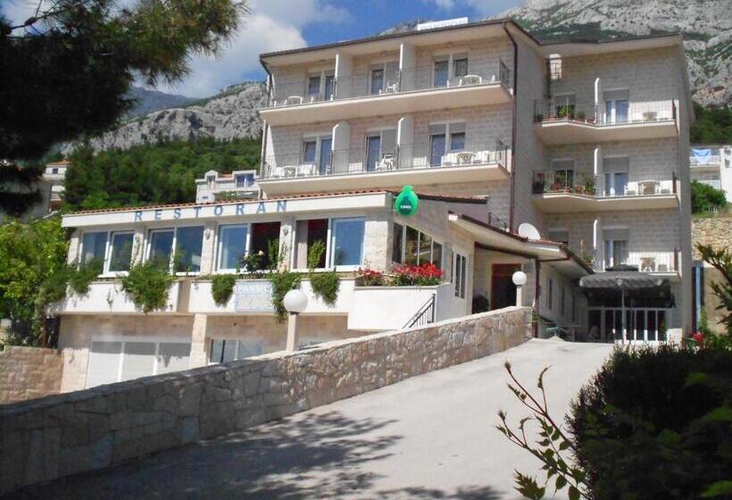 فندق فئة نجمة واحدة Pansion Komfor Moča