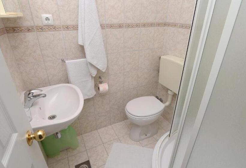 فندق فئة نجمة واحدة Pansion Komfor Moča