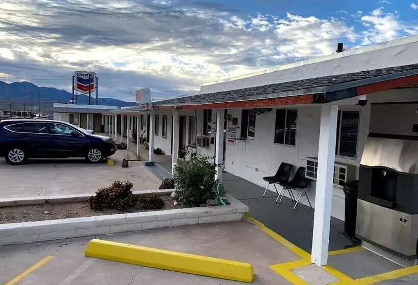 هتل Economy Inn