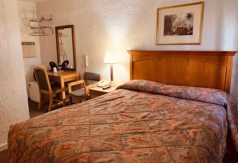 هتل Economy Inn