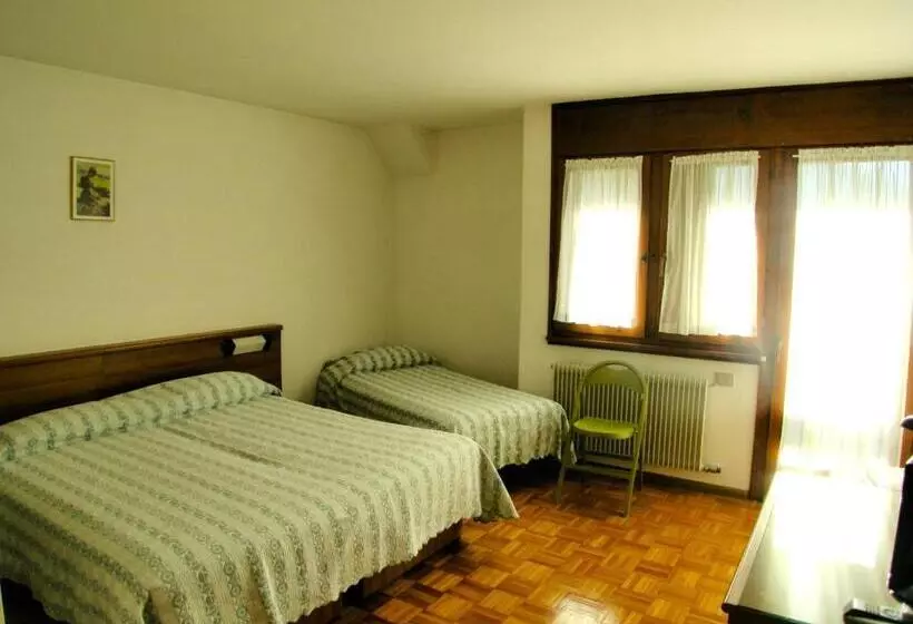 Hotelli Europa Cembra