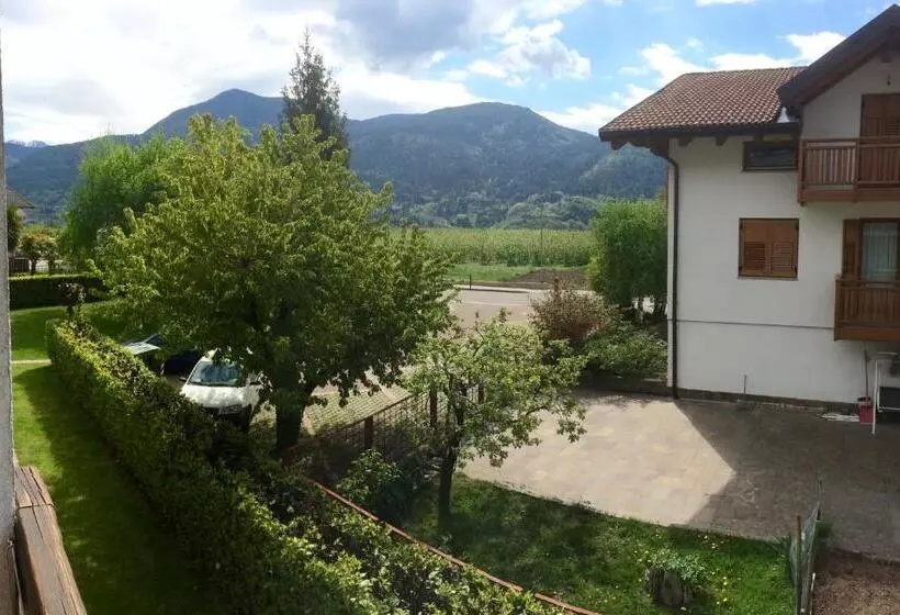 Hotelli Europa Cembra