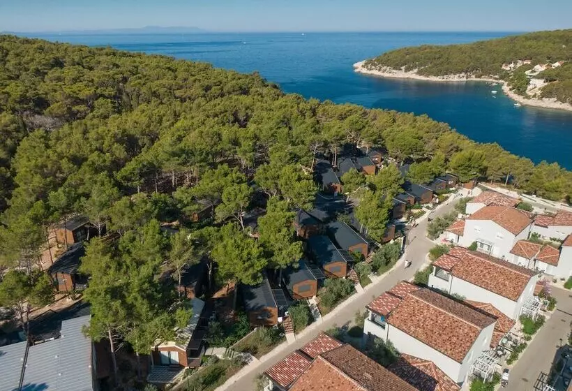 Hotelli Gava Waterman Milna Resort – All Inclusive