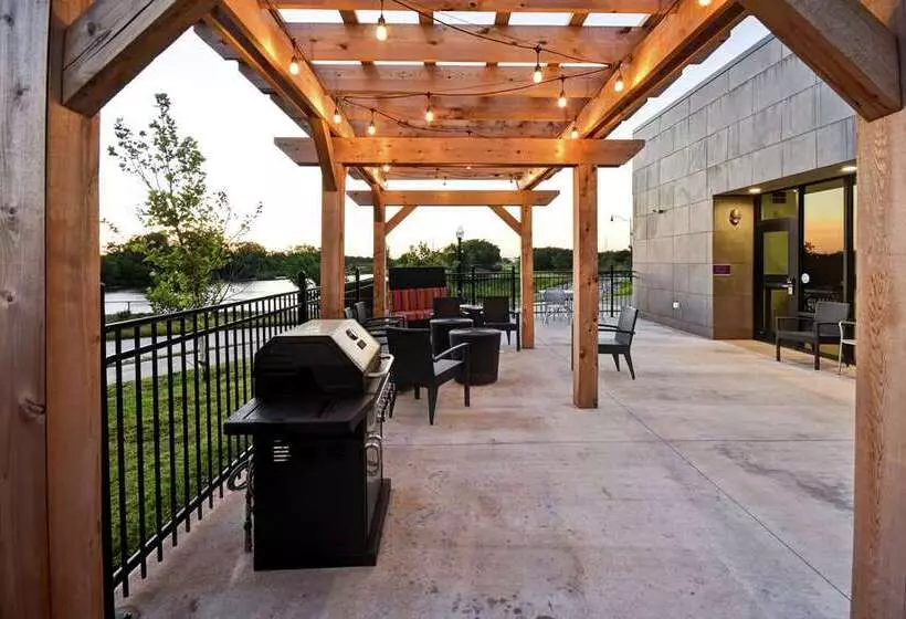 ホテル Home2 Suites By Hilton Oklahoma City Airport