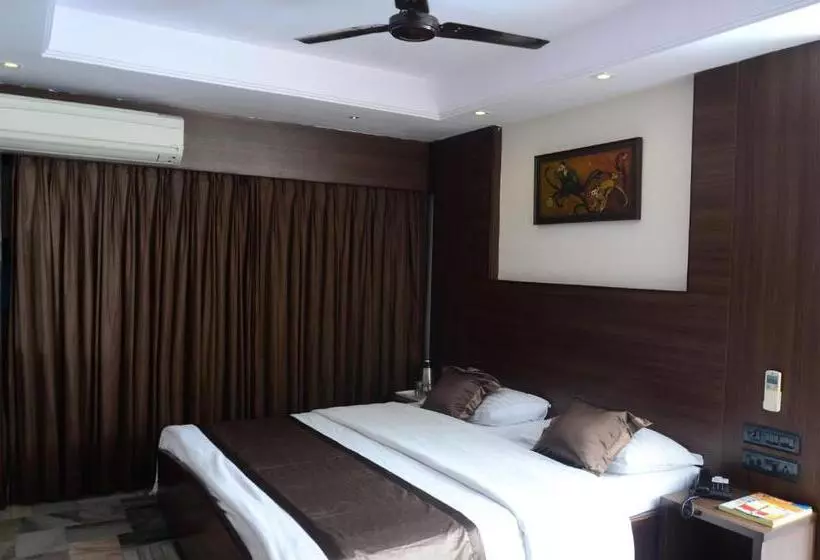 ホテル Jaya Residency