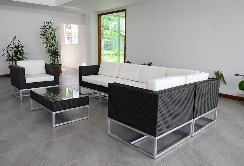 Luganvilla Business Hotel And Restaurant