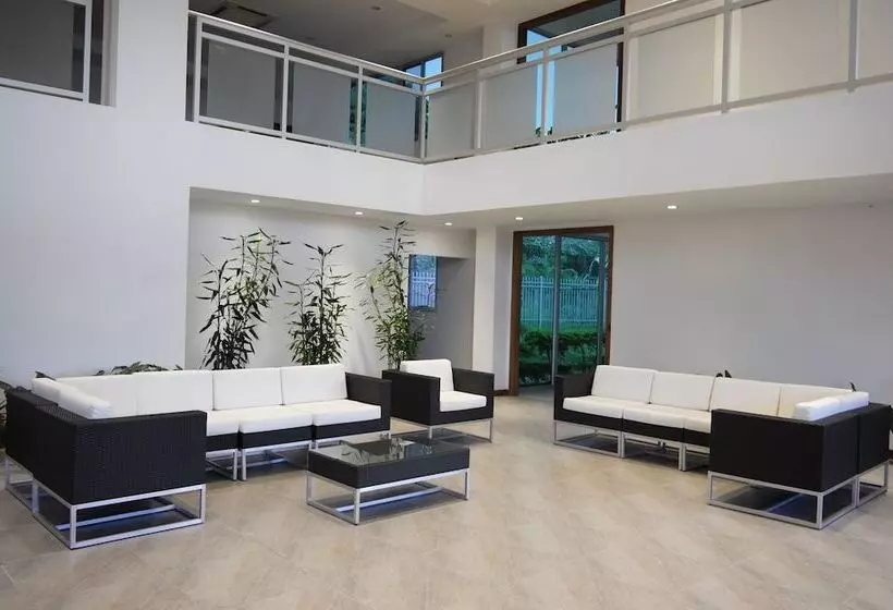 Luganvilla Business Hotel And Restaurant