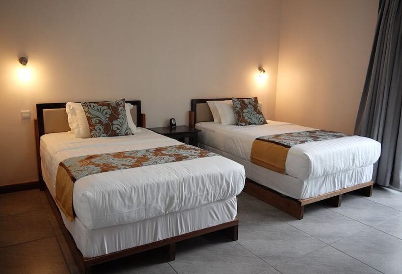 Luganvilla Business Hotel And Restaurant