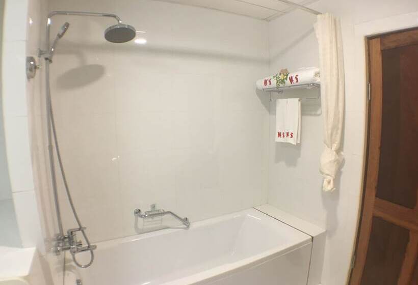 Luganvilla Business Hotel And Restaurant