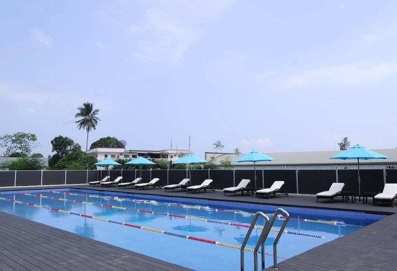 Luganvilla Business Hotel And Restaurant