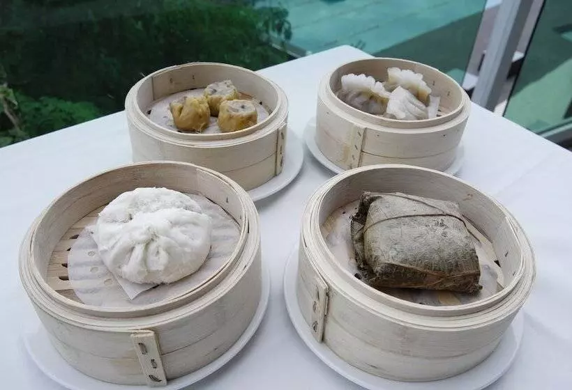 Luganvilla Business Hotel And Restaurant