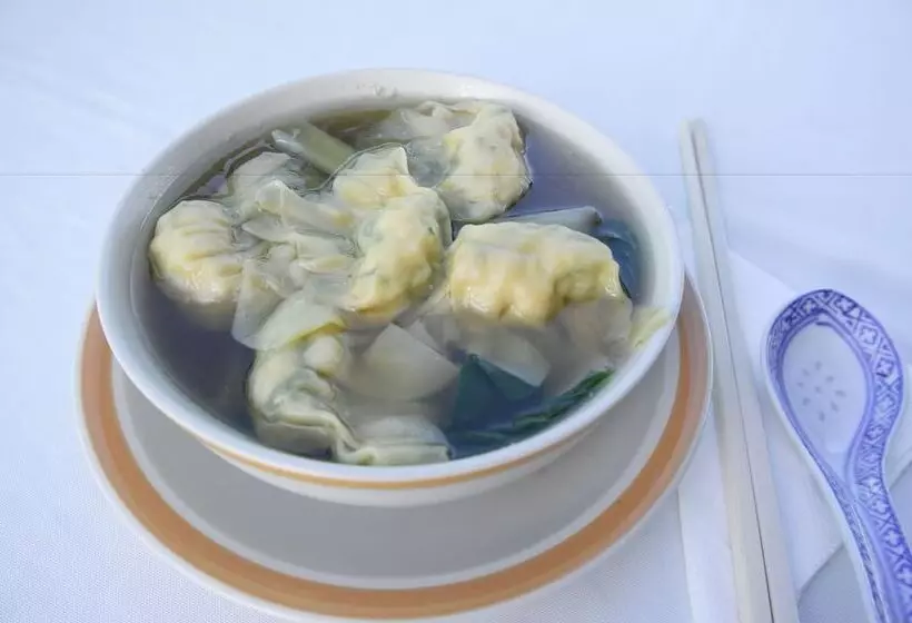 Luganvilla Business Hotel And Restaurant