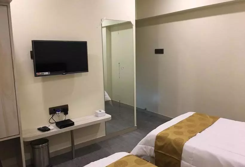 هتل Treebo Trip Meadow Inn