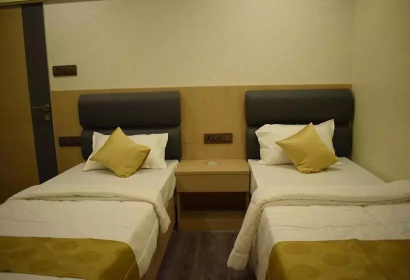 هتل Treebo Trip Meadow Inn