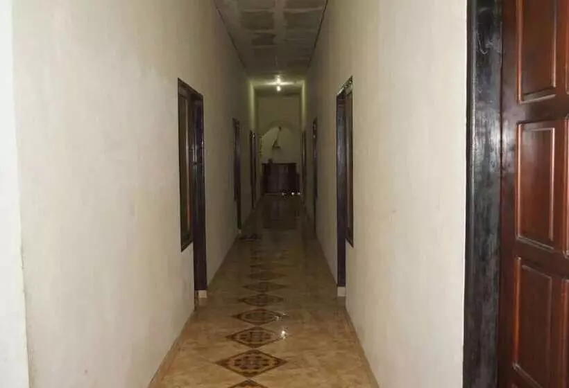 Hotelli New Bintang By Four G