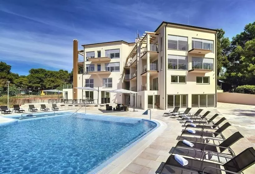 Premantura Resort   Hotel & Restaurant