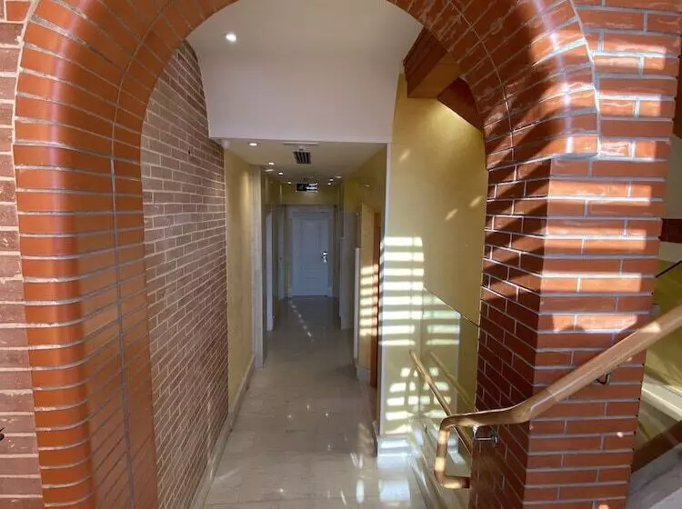 Hotel The Red Bricks